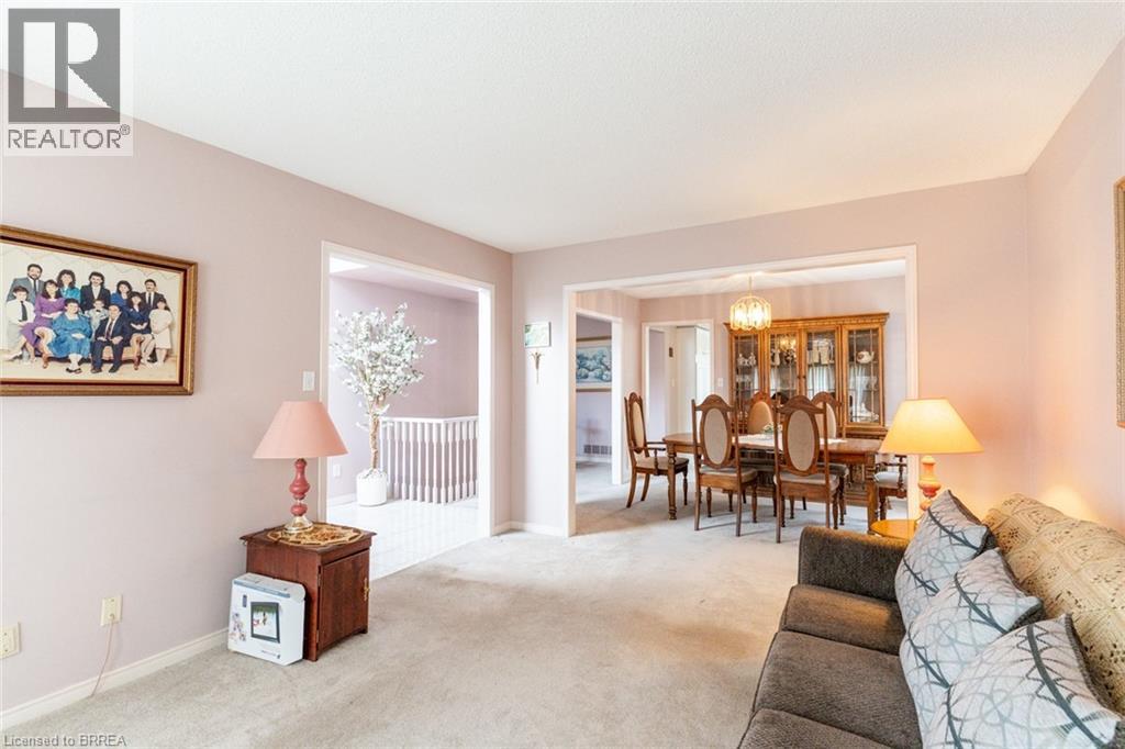 47 Maplecrest Lane, Brantford, Ontario  N3R 7T9 - Photo 9 - 40784349