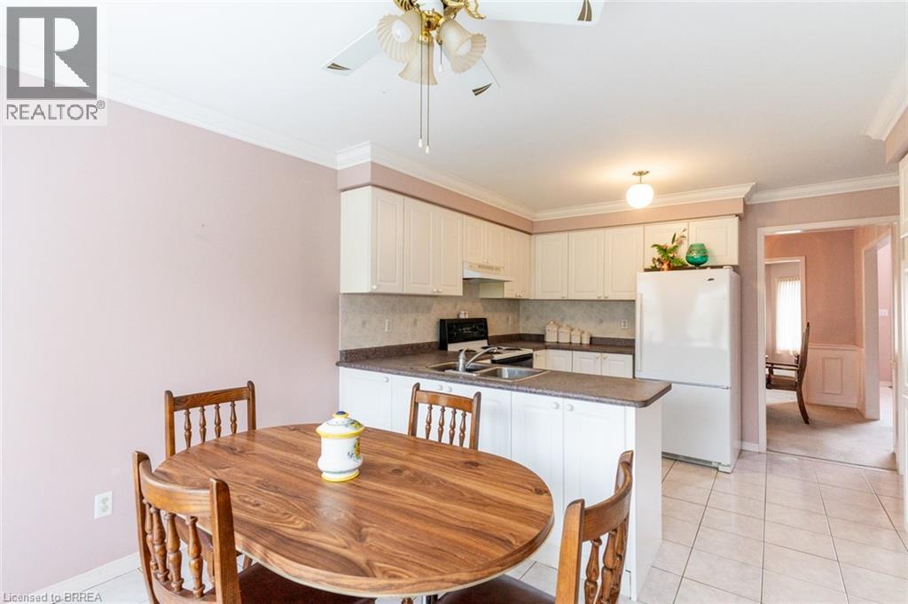 47 Maplecrest Lane, Brantford, Ontario  N3R 7T9 - Photo 14 - 40784349