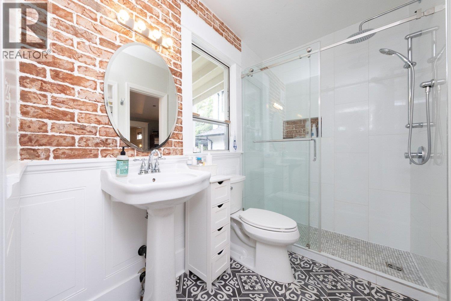 1449 E 10th Avenue, Vancouver, British Columbia  V5N 1X4 - Photo 10 - R3063945