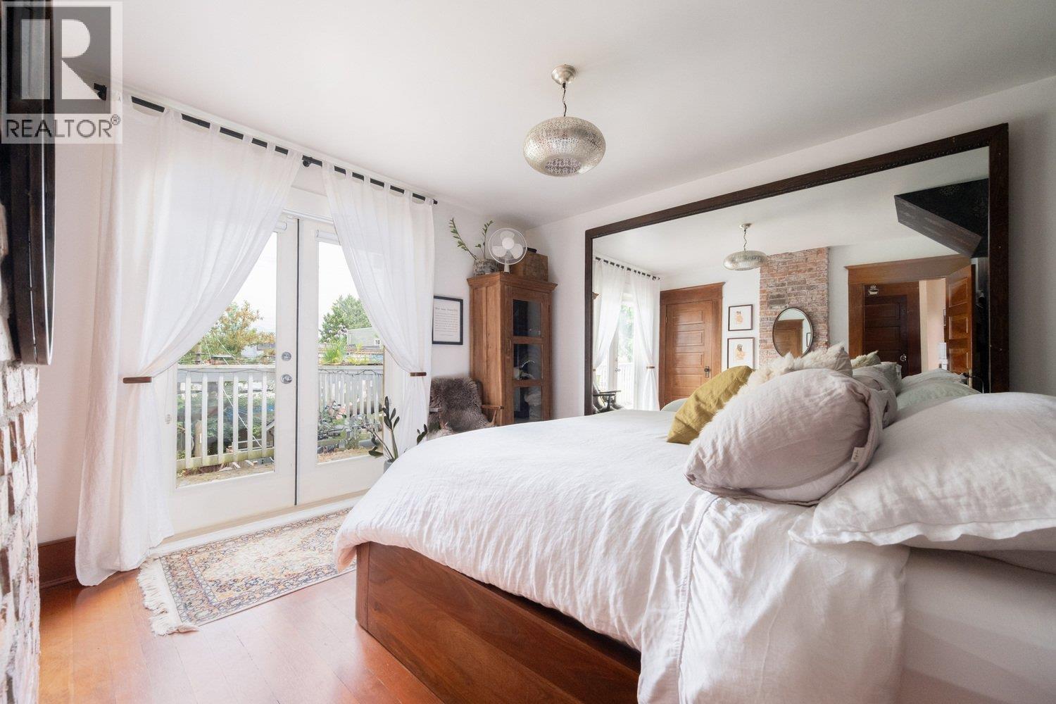 1449 E 10th Avenue, Vancouver, British Columbia  V5N 1X4 - Photo 14 - R3063945