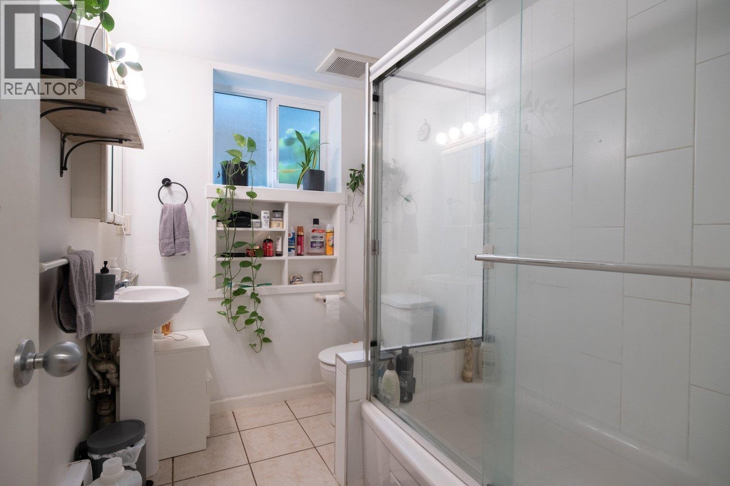 1449 E 10th Avenue, Vancouver, British Columbia  V5N 1X4 - Photo 28 - R3063945