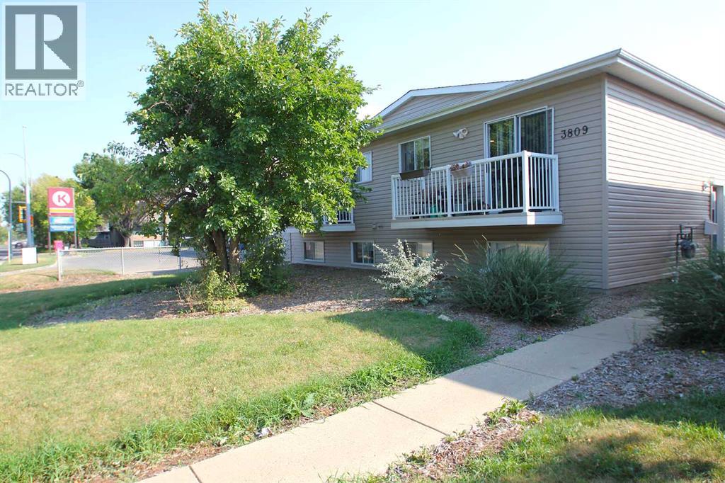 3809-3813 50 Street, Red Deer, Alberta  T4N 1W1 - Photo 3 - A2256418