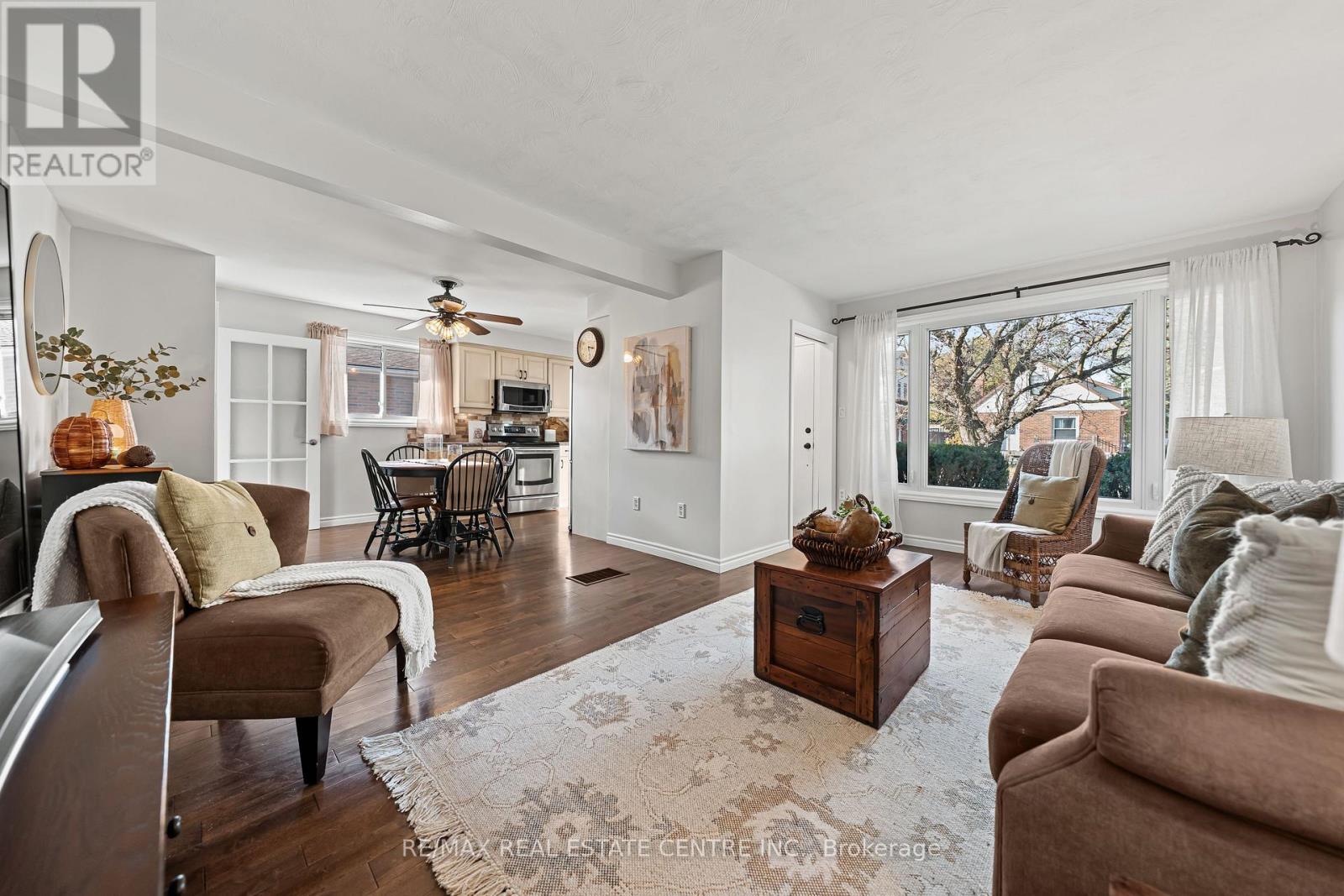 97 First Avenue, Cambridge, Ontario  N1S 2B4 - Photo 8 - X12503108