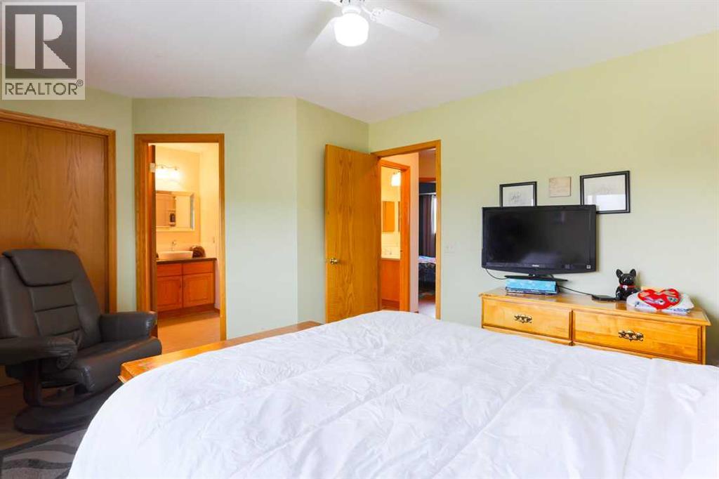 1118 Maple Avenue, Crossfield, Alberta  T0M 0S0 - Photo 16 - A2256547