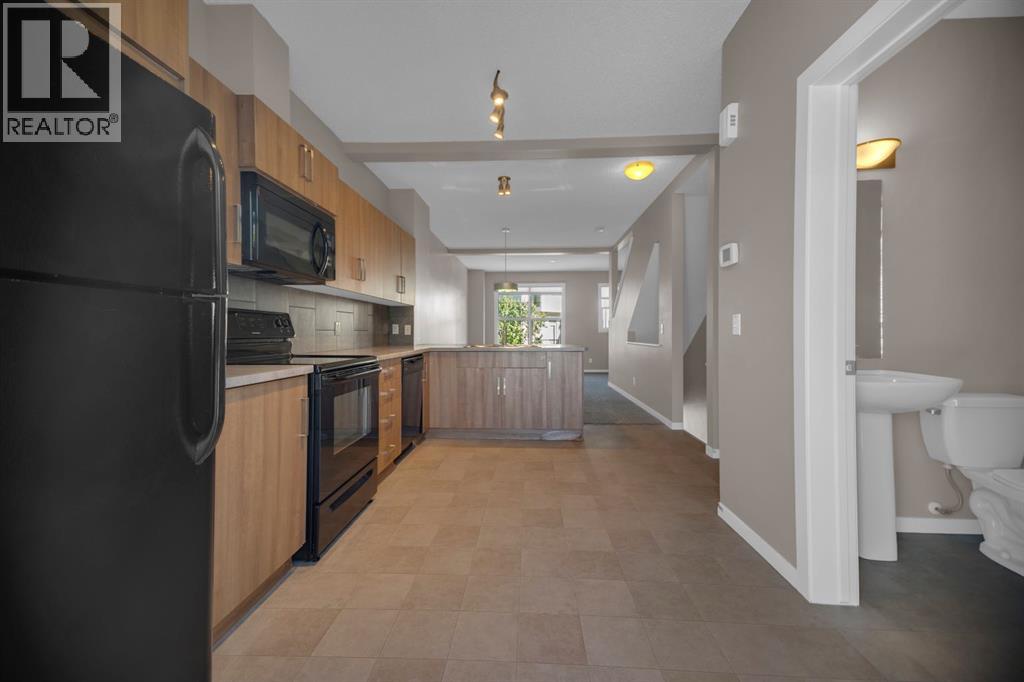 136 New Brighton Point Se, Calgary, Alberta T2Z 1B7 - Photo 9 - A2260559