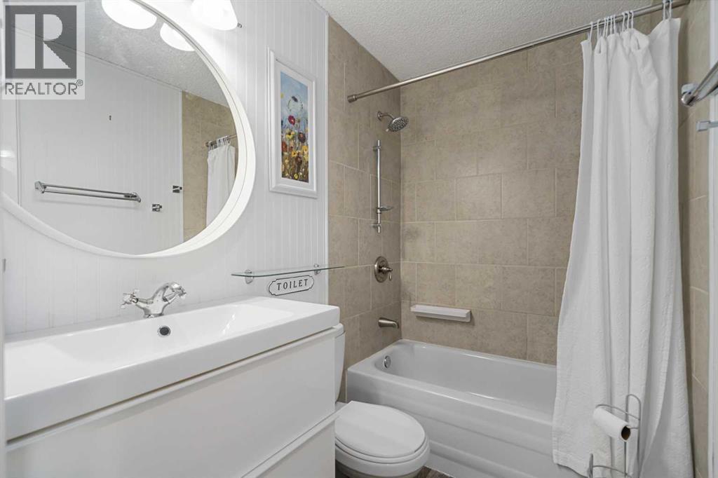 136 Ranchview Court Nw, Calgary, Alberta  T3G 1R5 - Photo 13 - A2260975