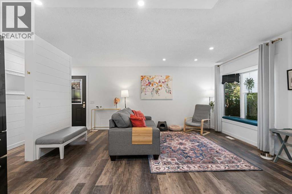 136 Ranchview Court Nw, Calgary, Alberta  T3G 1R5 - Photo 8 - A2260975