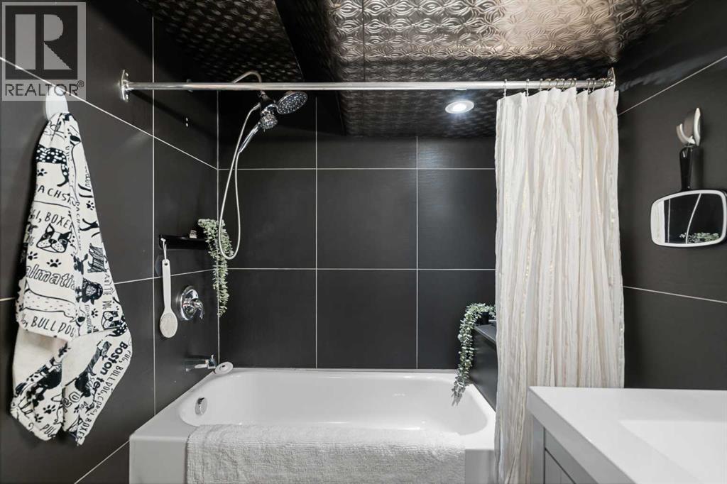 136 Ranchview Court Nw, Calgary, Alberta  T3G 1R5 - Photo 23 - A2260975