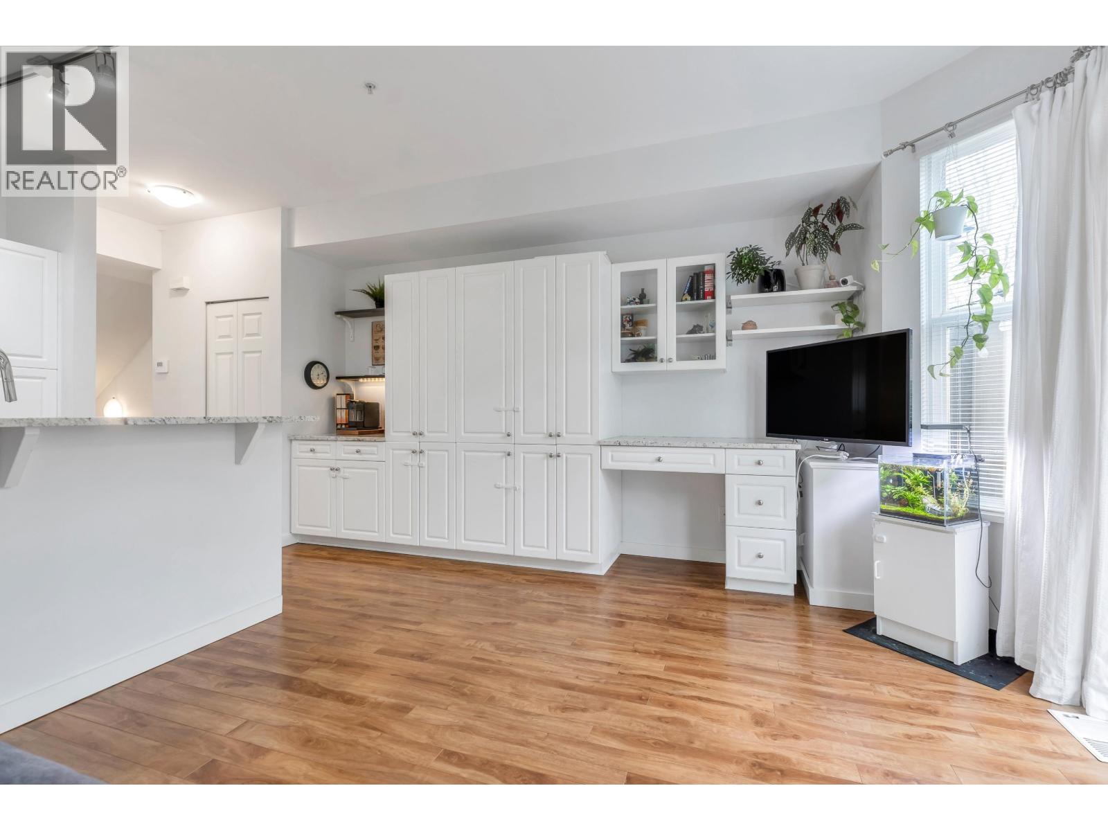 8533 Aquitania Place, Vancouver, British Columbia  V5S 4V7 - Photo 9 - R3063542