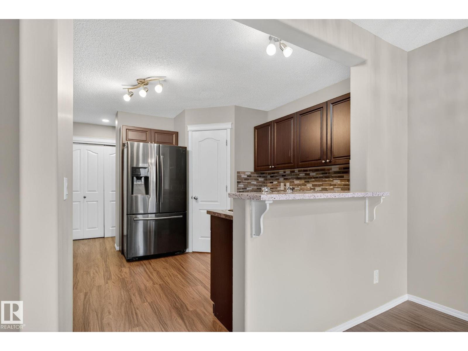 2931 26 Av Nw, Edmonton, Alberta  T6T 0H6 - Photo 4 - E4464533