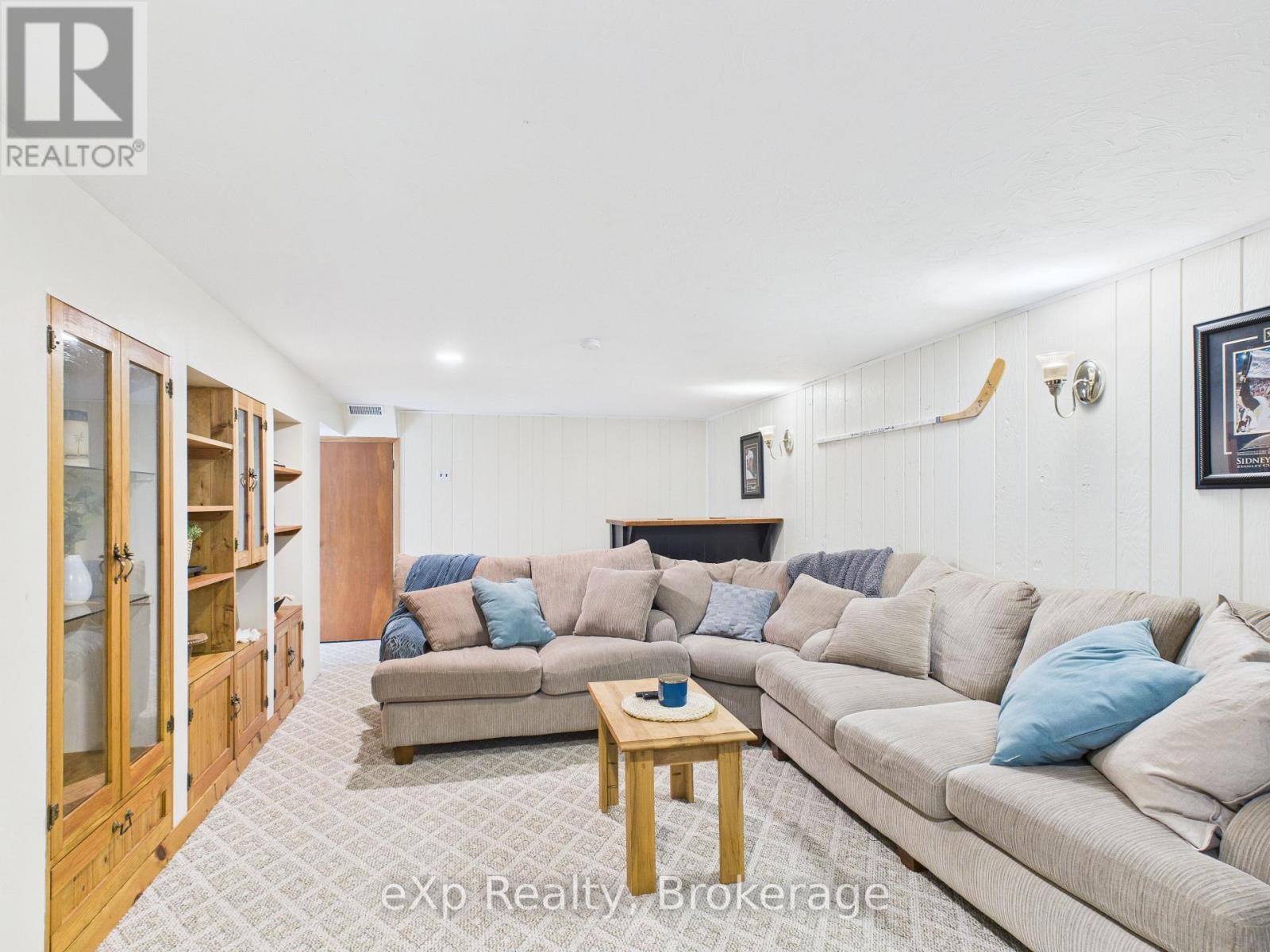 321 10th Avenue, Hanover, Ontario  N4N 2N4 - Photo 19 - X12496718