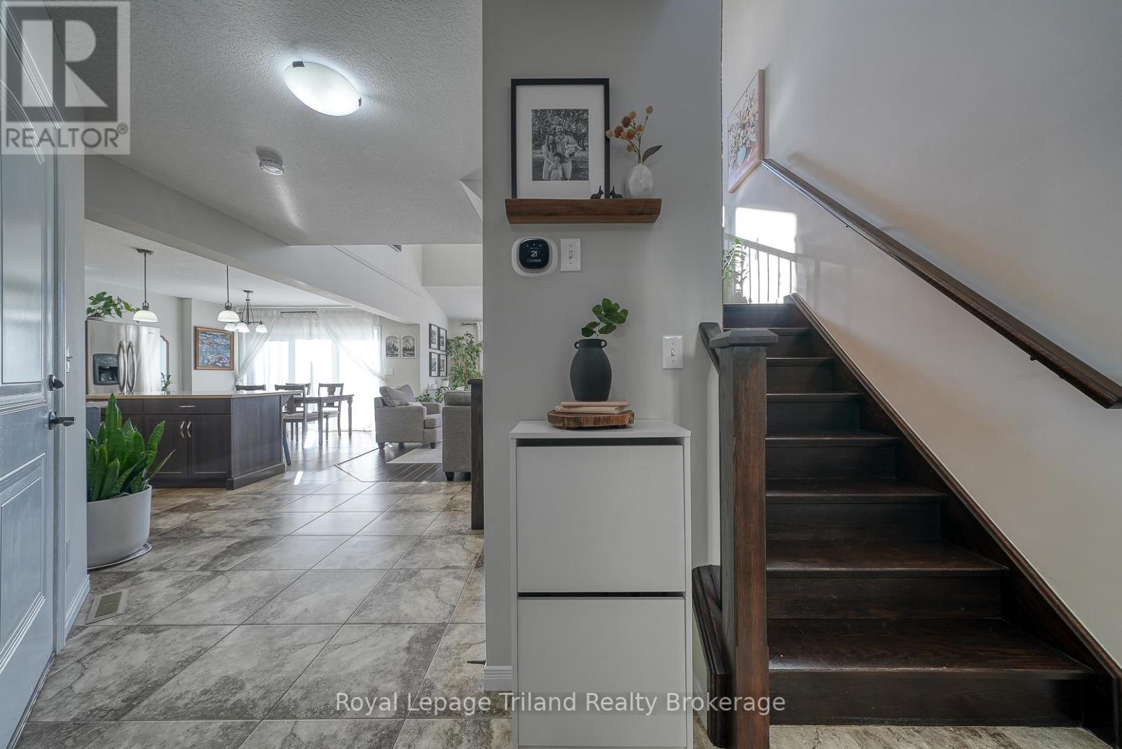 722 Frontenac Crescent, Woodstock, Ontario  N4V 0B1 - Photo 16 - X12503276