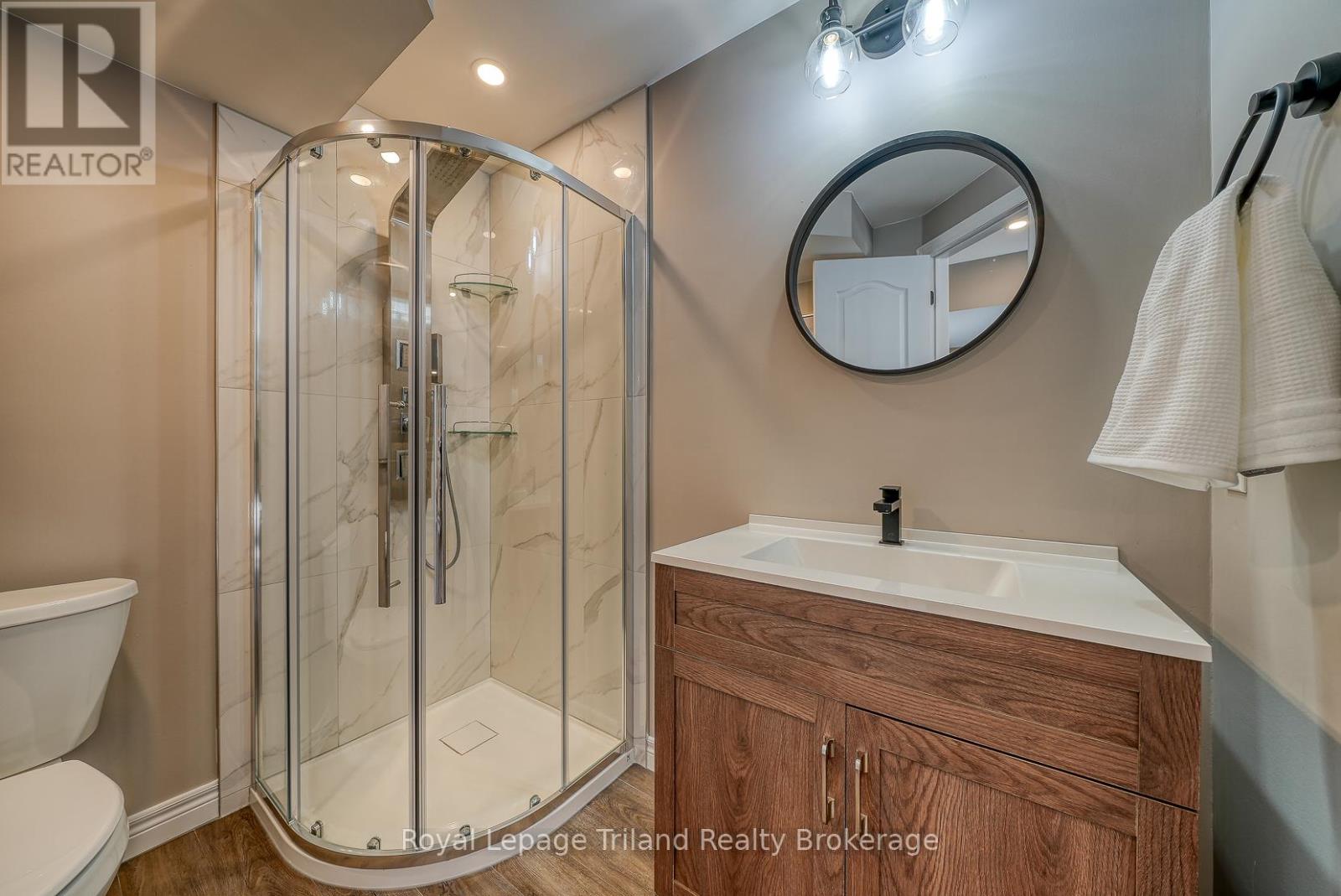 722 Frontenac Crescent, Woodstock, Ontario  N4V 0B1 - Photo 34 - X12503276