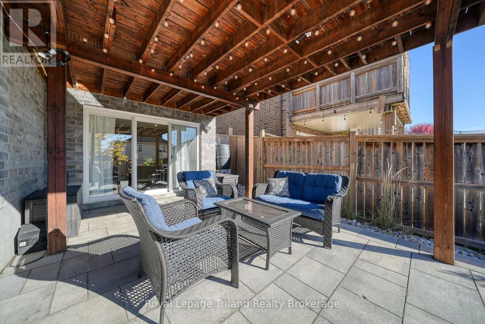 722 Frontenac Crescent, Woodstock, Ontario  N4V 0B1 - Photo 38 - X12503276