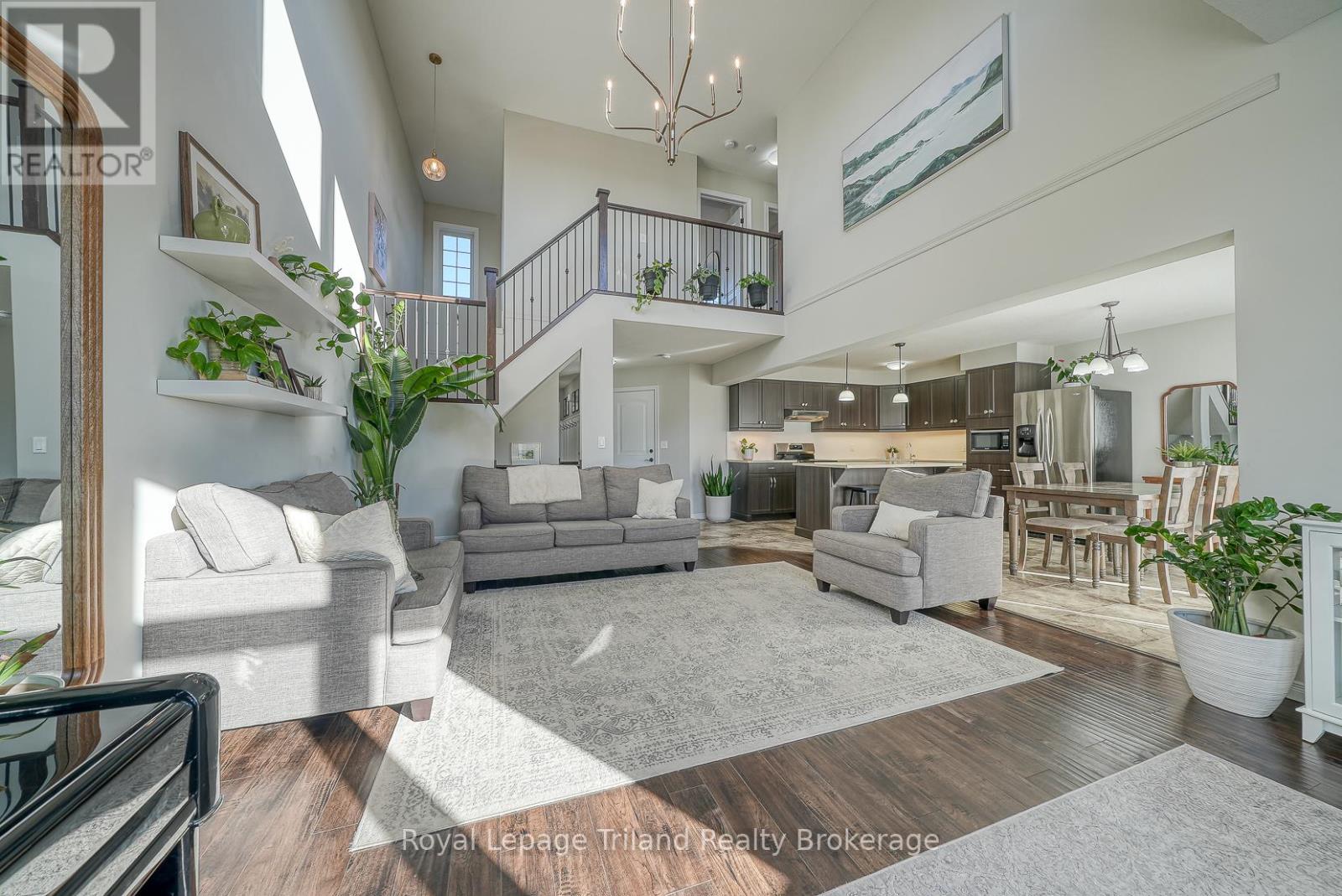 722 Frontenac Crescent, Woodstock, Ontario  N4V 0B1 - Photo 8 - X12503276