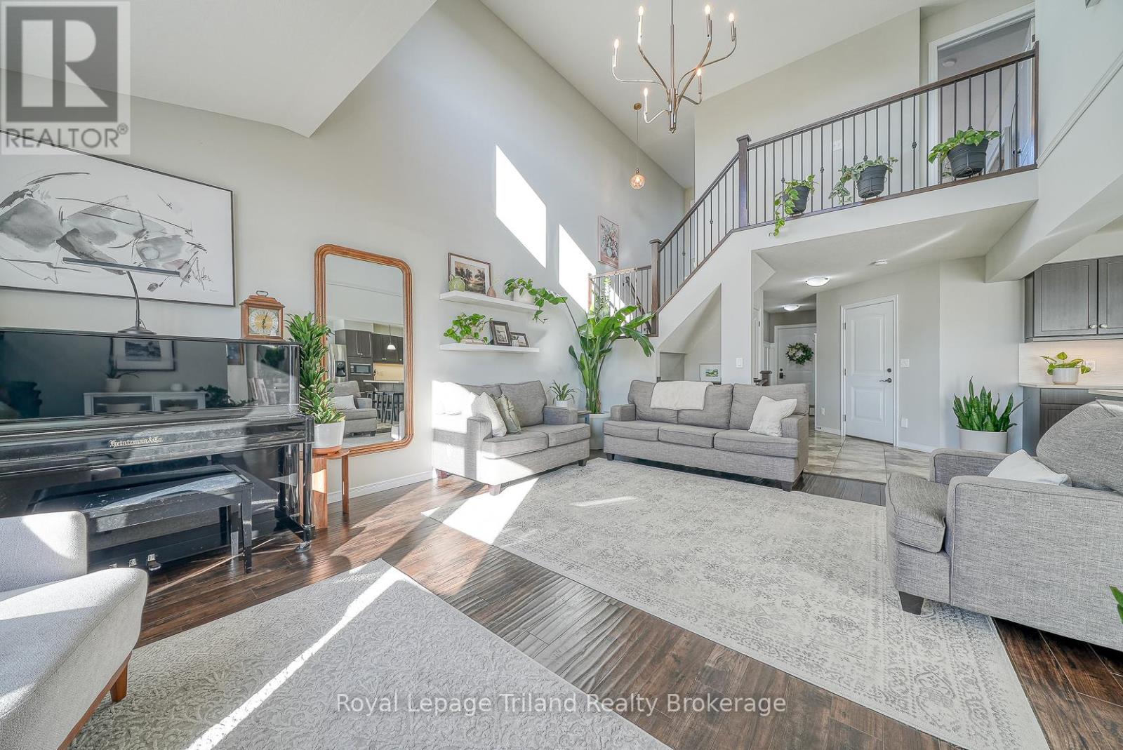 722 Frontenac Crescent, Woodstock, Ontario  N4V 0B1 - Photo 9 - X12503276