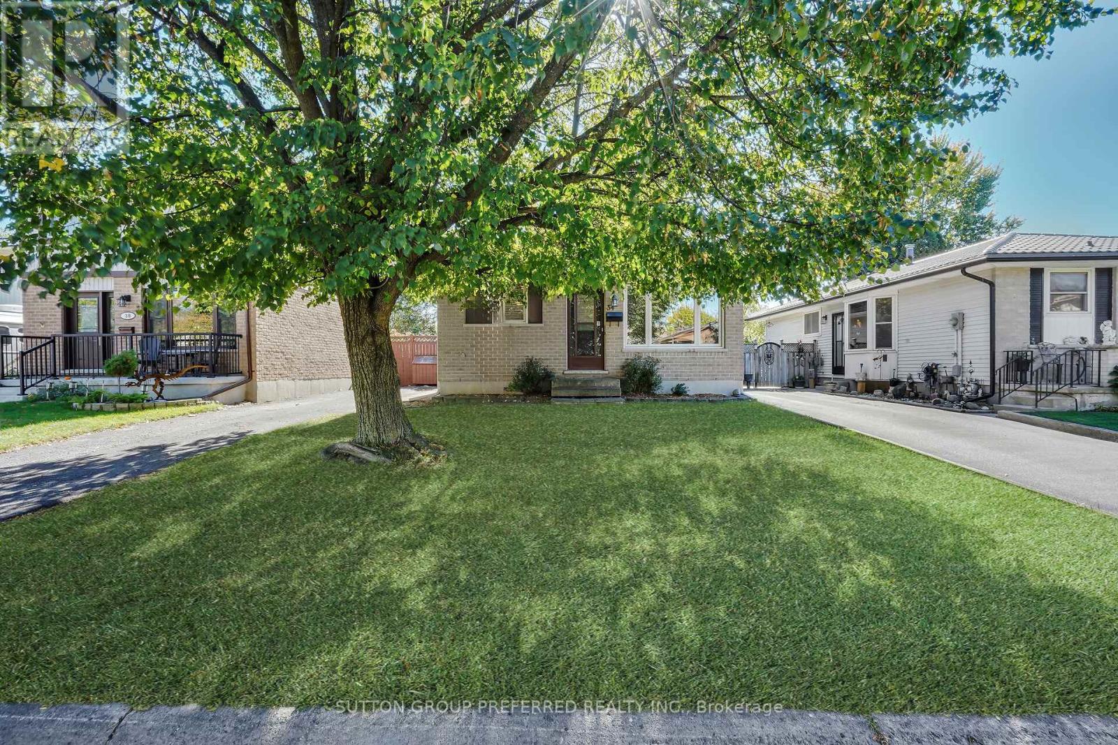 34 Hearthside Place, London East, Ontario  N5V 3N1 - Photo 39 - X12465583