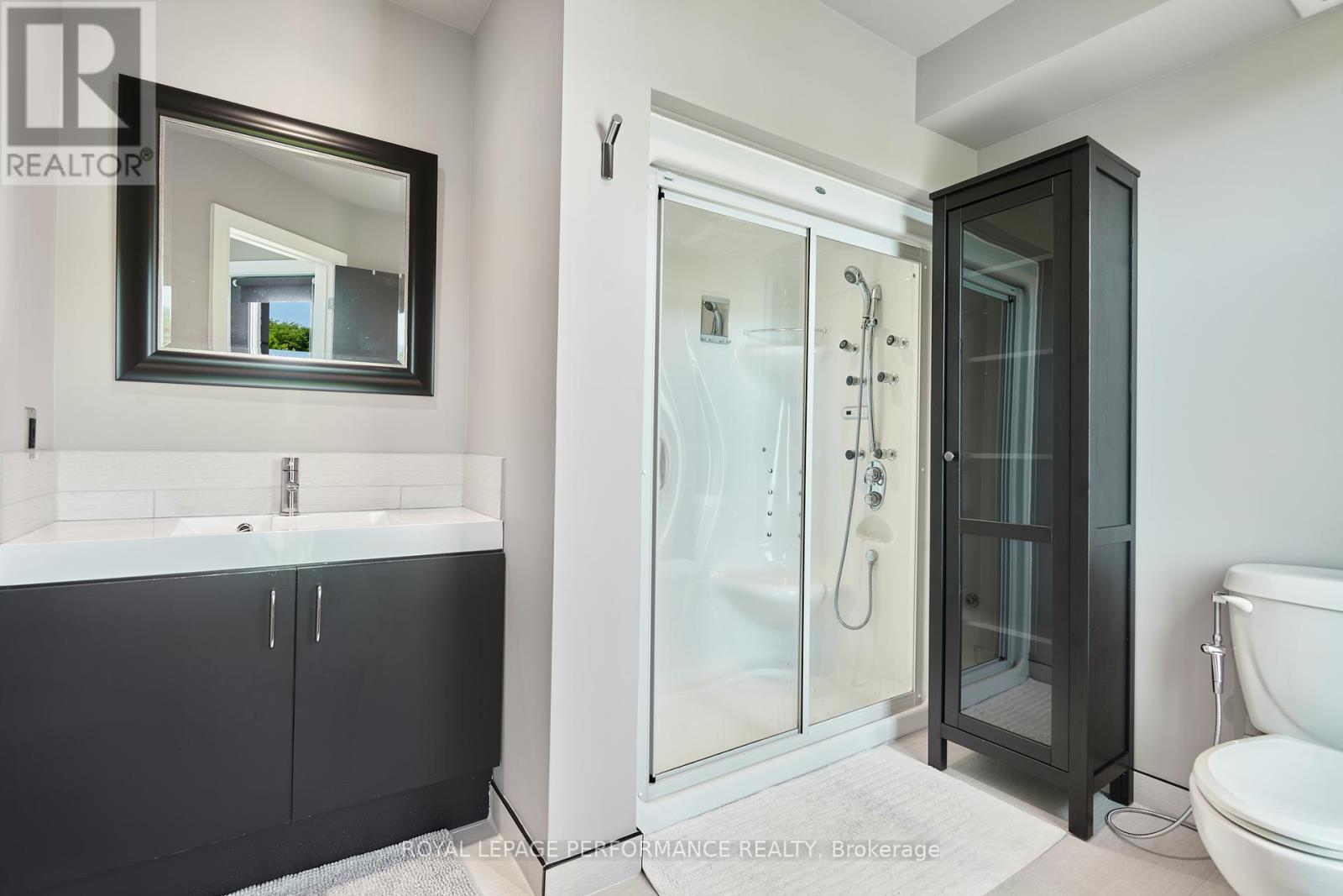 805 Kingsmere Avenue, Ottawa, Ontario  K2A 3J8 - Photo 33 - X12340108