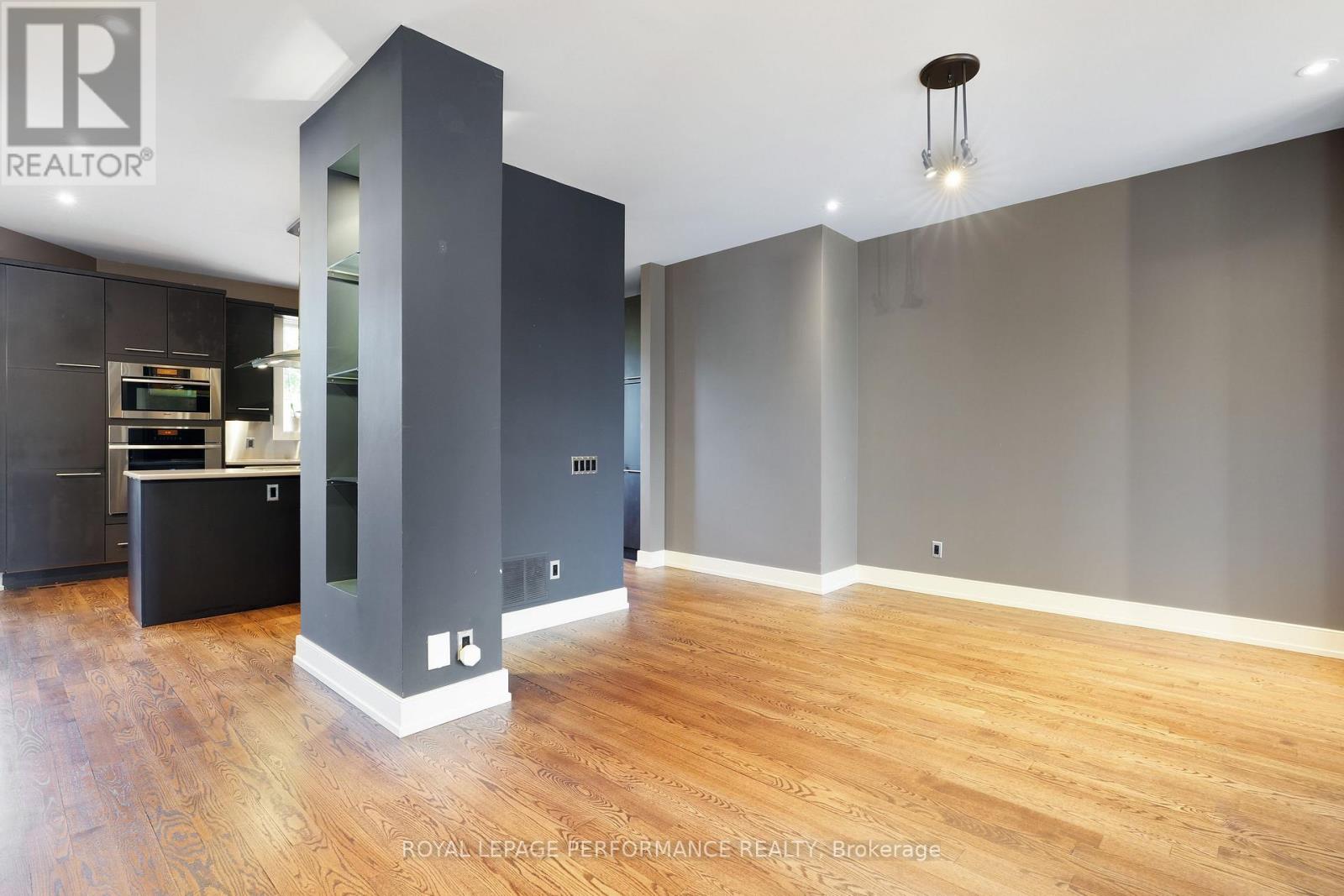 805 Kingsmere Avenue, Ottawa, Ontario  K2A 3J8 - Photo 8 - X12340108