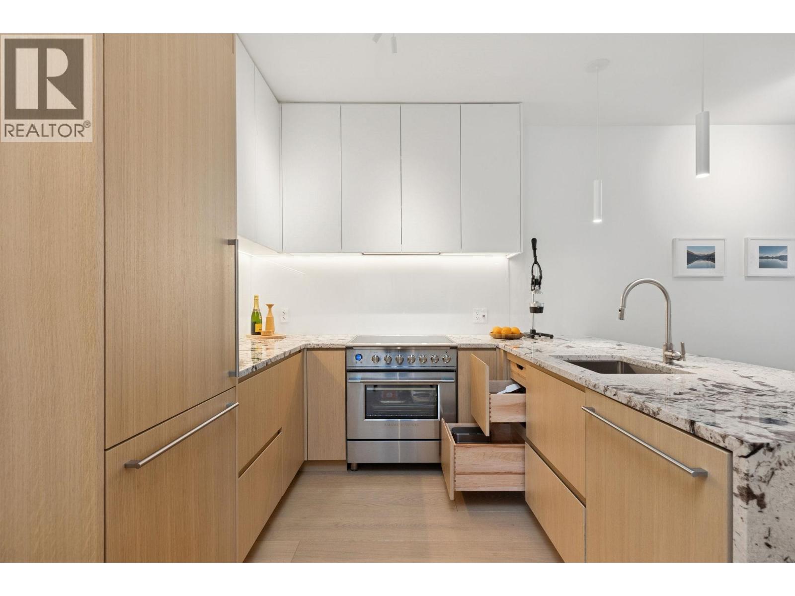 302 1388 Nelson Street, Vancouver, British Columbia  V6E 1J9 - Photo 8 - R3052470