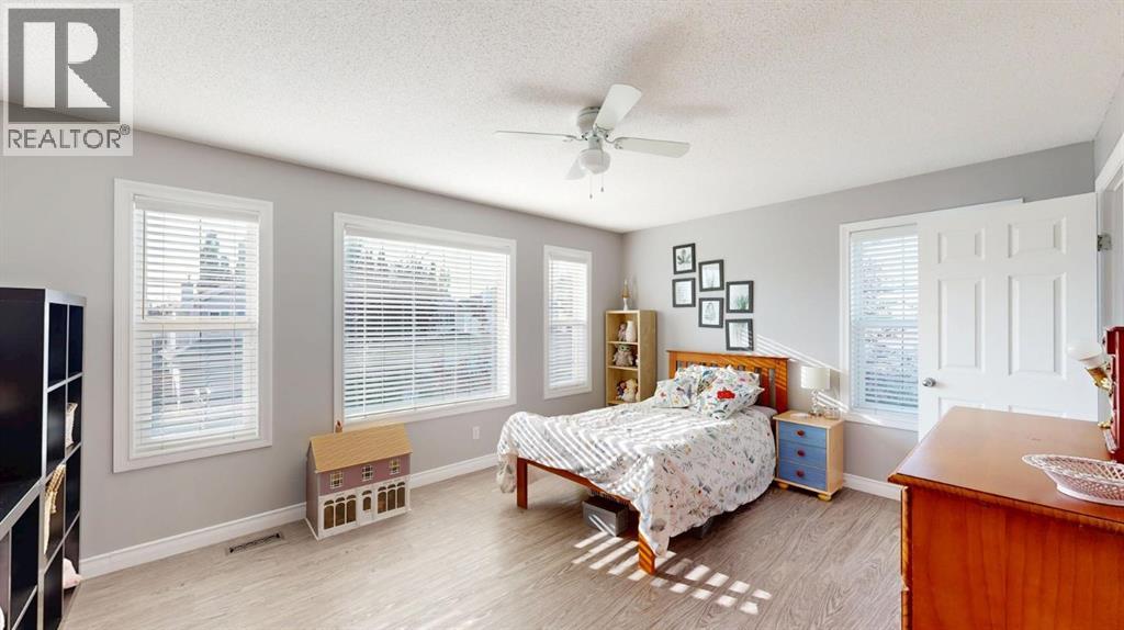 70 Crystalridge Close, Okotoks, Alberta  T1S 1X6 - Photo 22 - A2254078