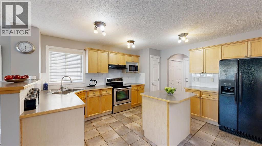 70 Crystalridge Close, Okotoks, Alberta  T1S 1X6 - Photo 10 - A2254078