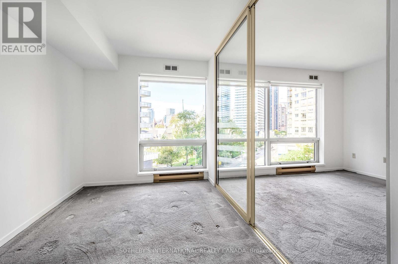 716 - 1001 Bay Street, Toronto, Ontario  M5S 3A6 - Photo 21 - C12461270