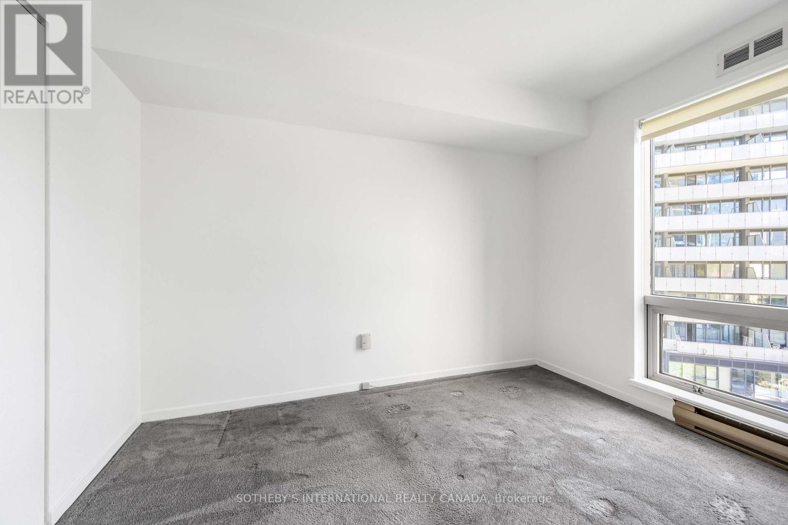 716 - 1001 Bay Street, Toronto, Ontario  M5S 3A6 - Photo 20 - C12461270