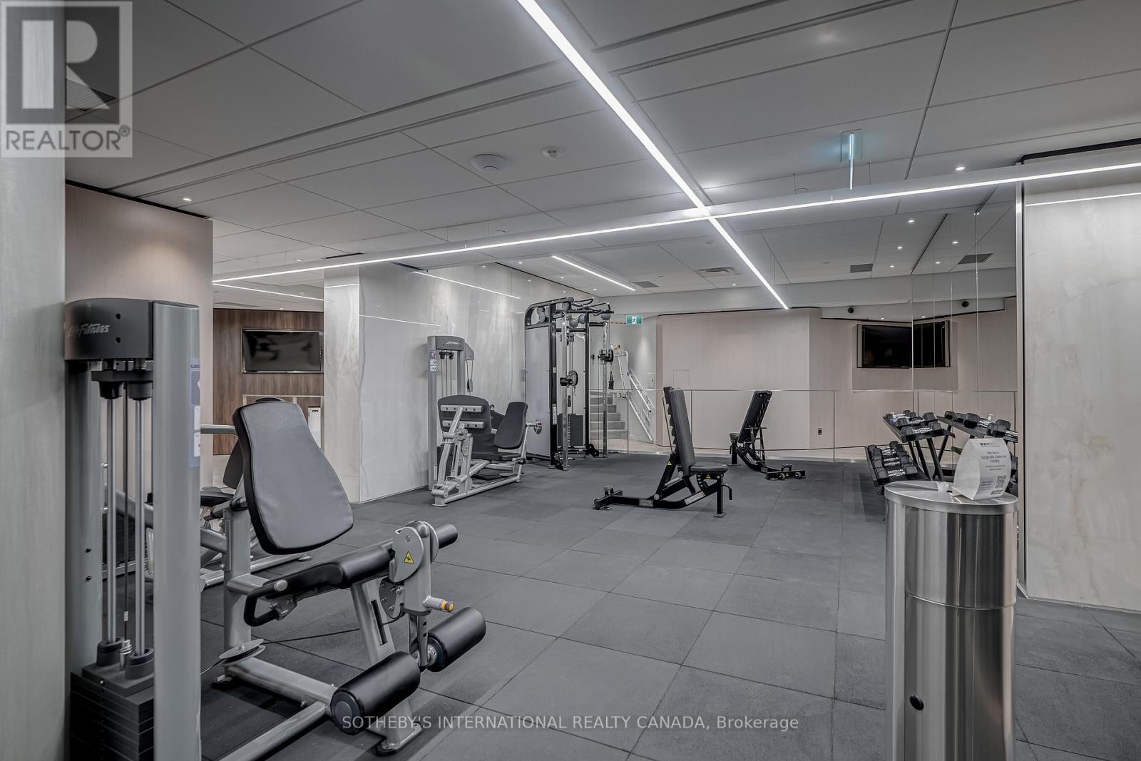 716 - 1001 Bay Street, Toronto, Ontario  M5S 3A6 - Photo 32 - C12461270