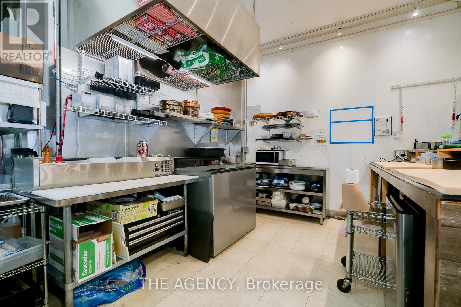 874 Eglinton Avenue E, Toronto, Ontario  M4G 2L1 - Photo 8 - C12471966