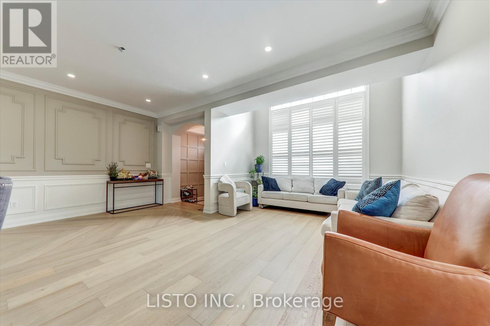 65 Warbler Circle, Toronto, Ontario  M1X 1V5 - Photo 6 - E12473892