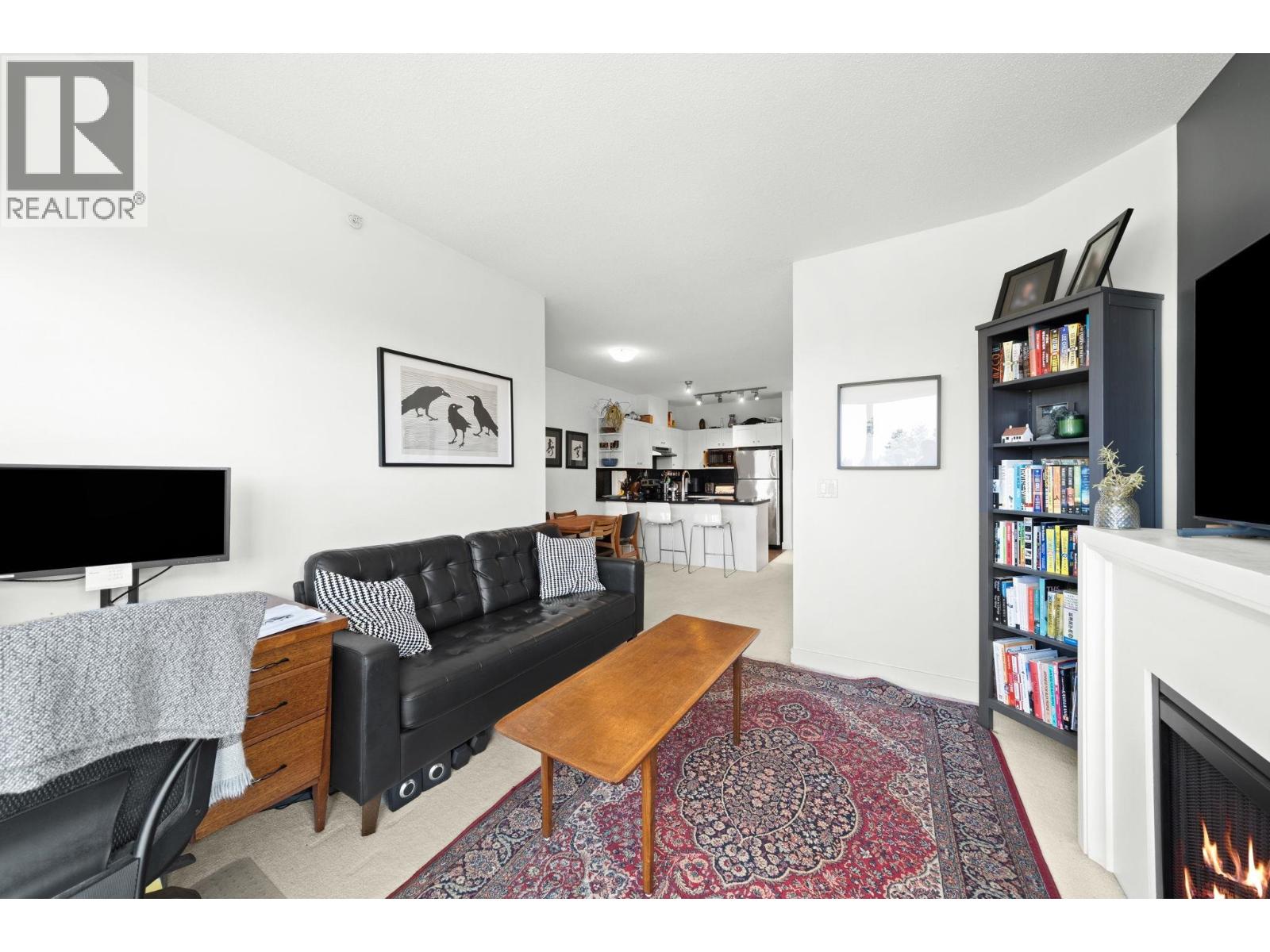 424 4550 Fraser Street, Vancouver, British Columbia  V5V 4G8 - Photo 3 - R3062870