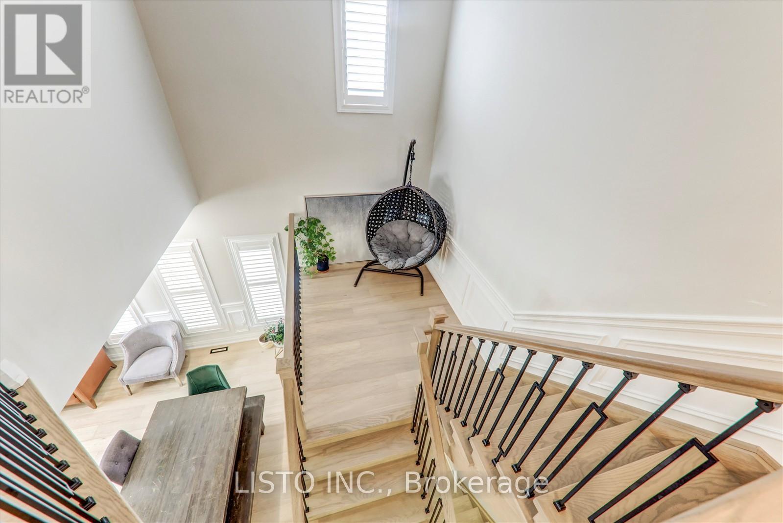 65 Warbler Circle, Toronto, Ontario  M1X 1V5 - Photo 16 - E12473892