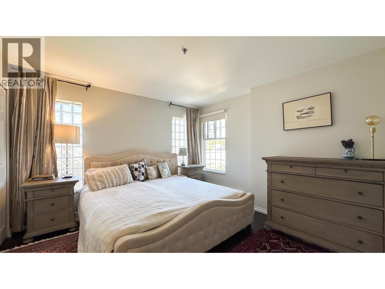 402 Ph2 2091 Vine Street, Vancouver, British Columbia  V6K 4P7 - Photo 10 - R3056466