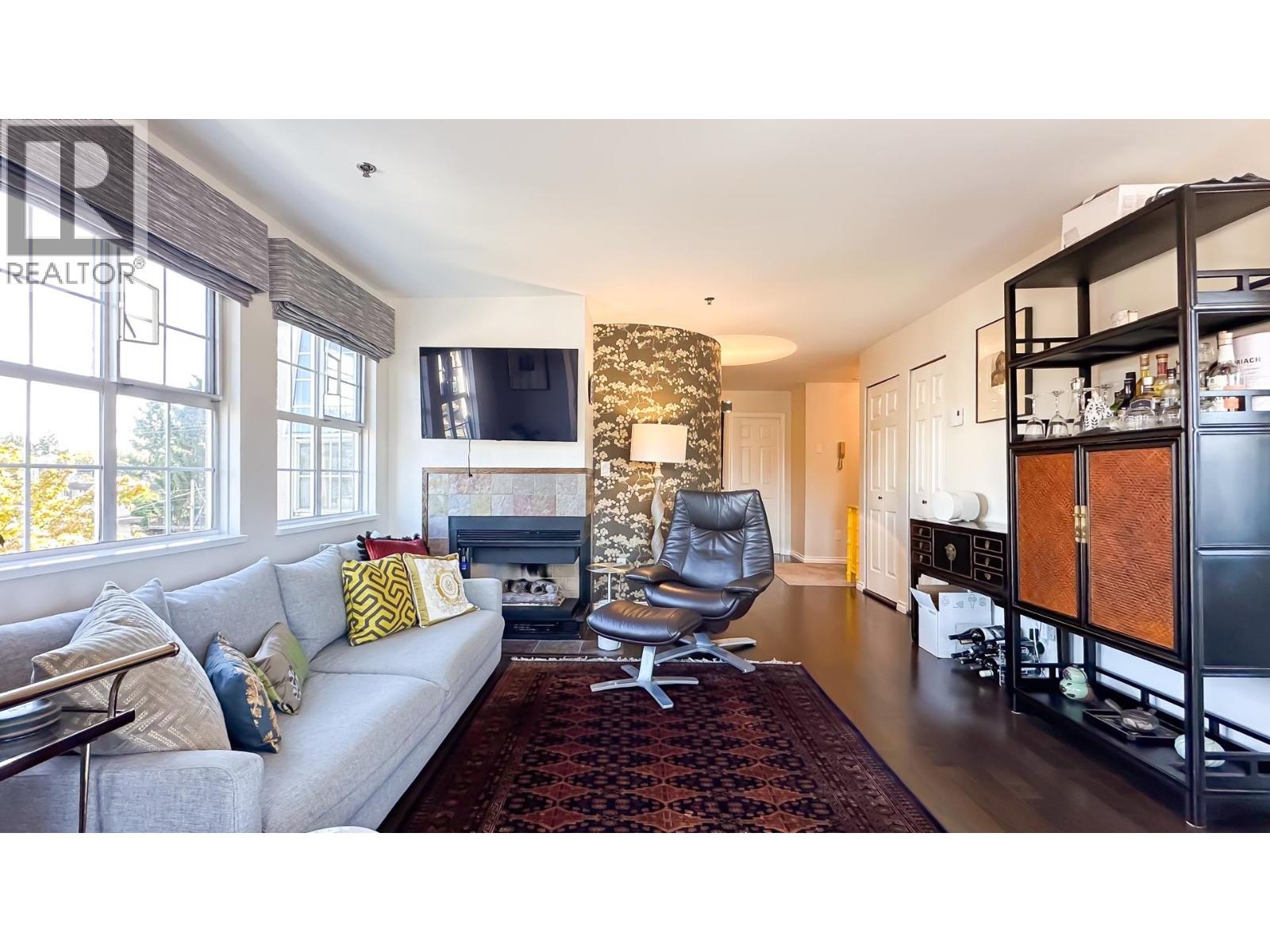 402 PH2 2091 VINE STREET, Vancouver, British Columbia