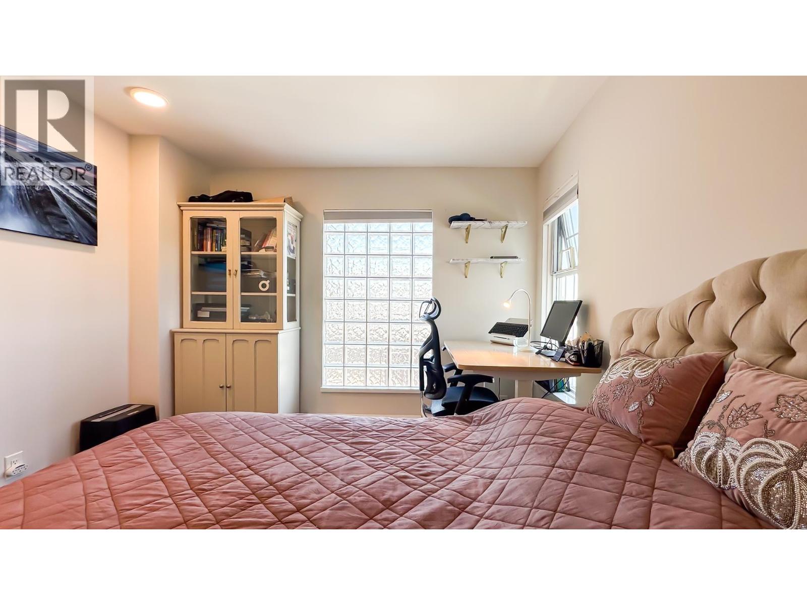 402 Ph2 2091 Vine Street, Vancouver, British Columbia  V6K 4P7 - Photo 5 - R3056466