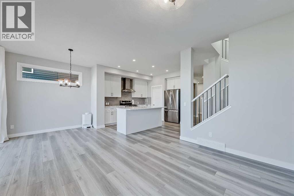 78 Larkspur Bend, Okotoks, Alberta  T1S 4E6 - Photo 9 - A2267425