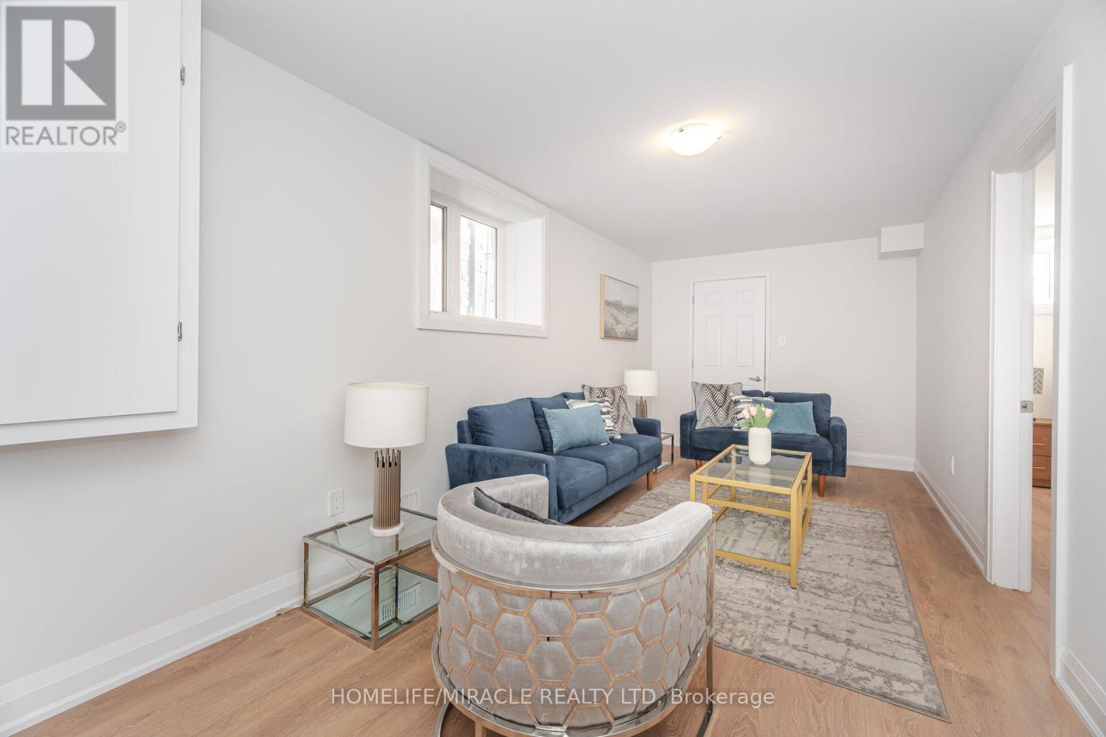 151 Seguin Street, Richmond Hill, Ontario  L4E 2Y9 - Photo 33 - N12493270