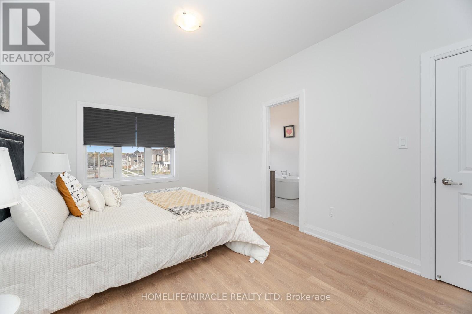 151 Seguin Street, Richmond Hill, Ontario  L4E 2Y9 - Photo 21 - N12493270