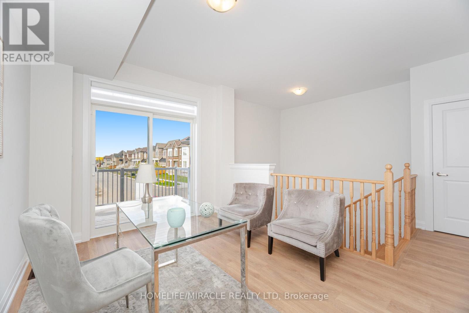 151 Seguin Street, Richmond Hill, Ontario  L4E 2Y9 - Photo 4 - N12493270