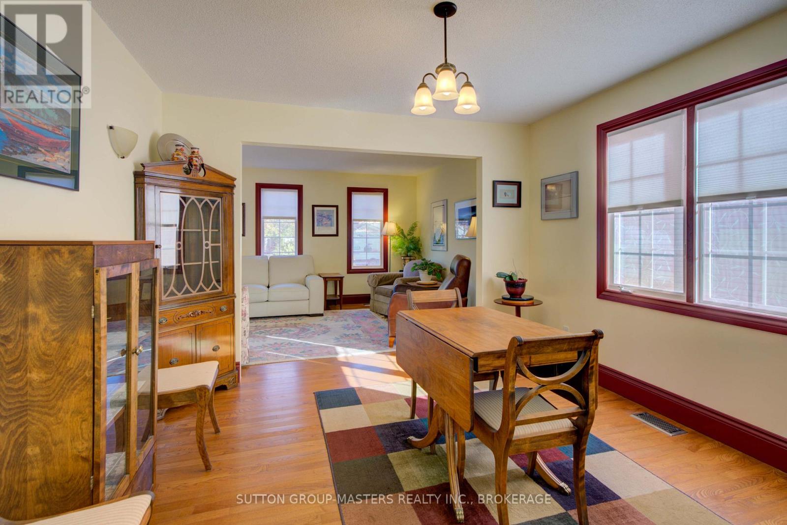 8 Hawley Court, Loyalist (Bath), Ontario  K0H 1G0 - Photo 10 - X12503280