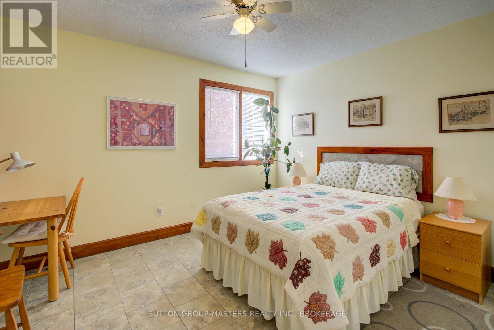 8 Hawley Court, Loyalist (Bath), Ontario  K0H 1G0 - Photo 24 - X12503280