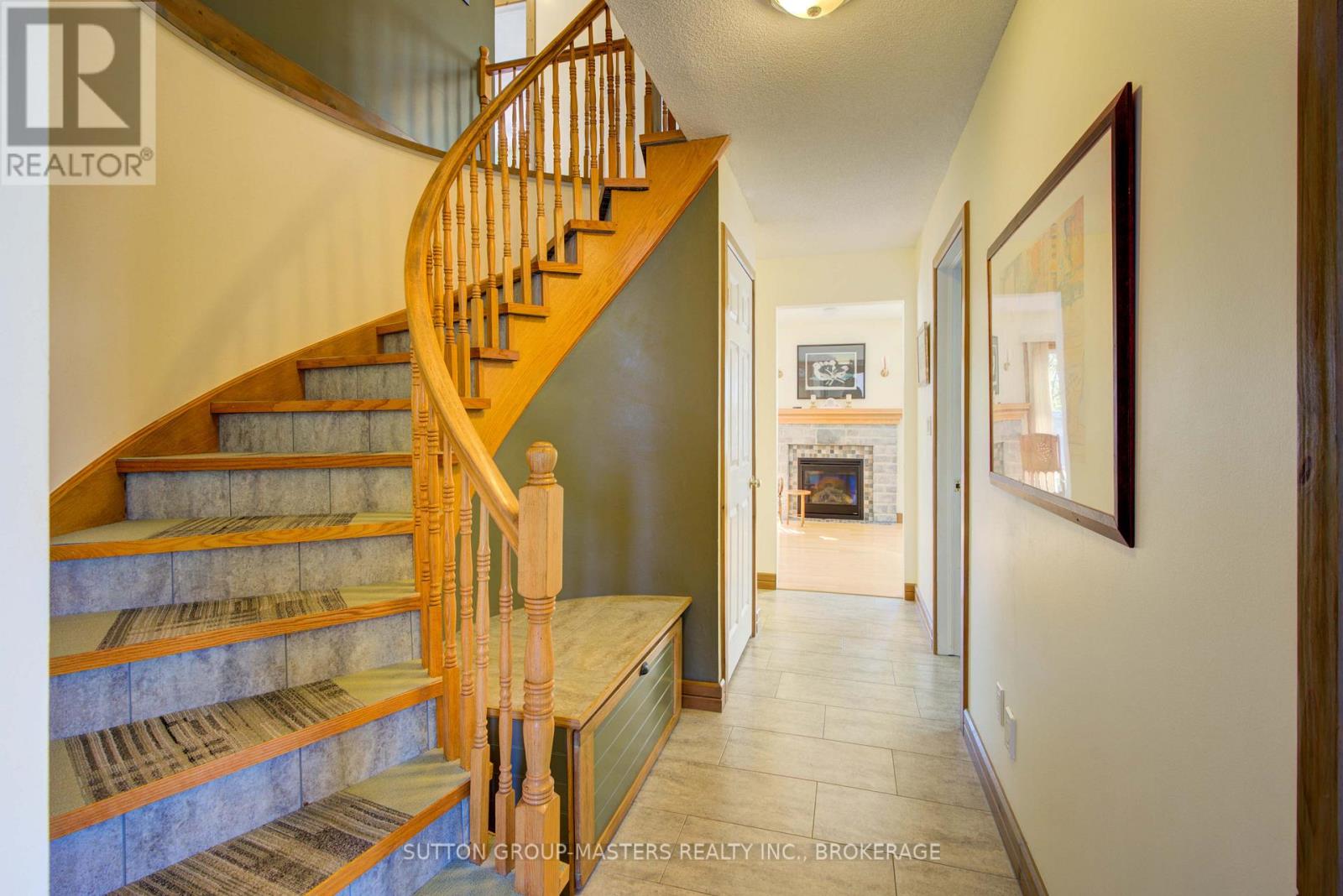 8 Hawley Court, Loyalist (Bath), Ontario  K0H 1G0 - Photo 21 - X12503280