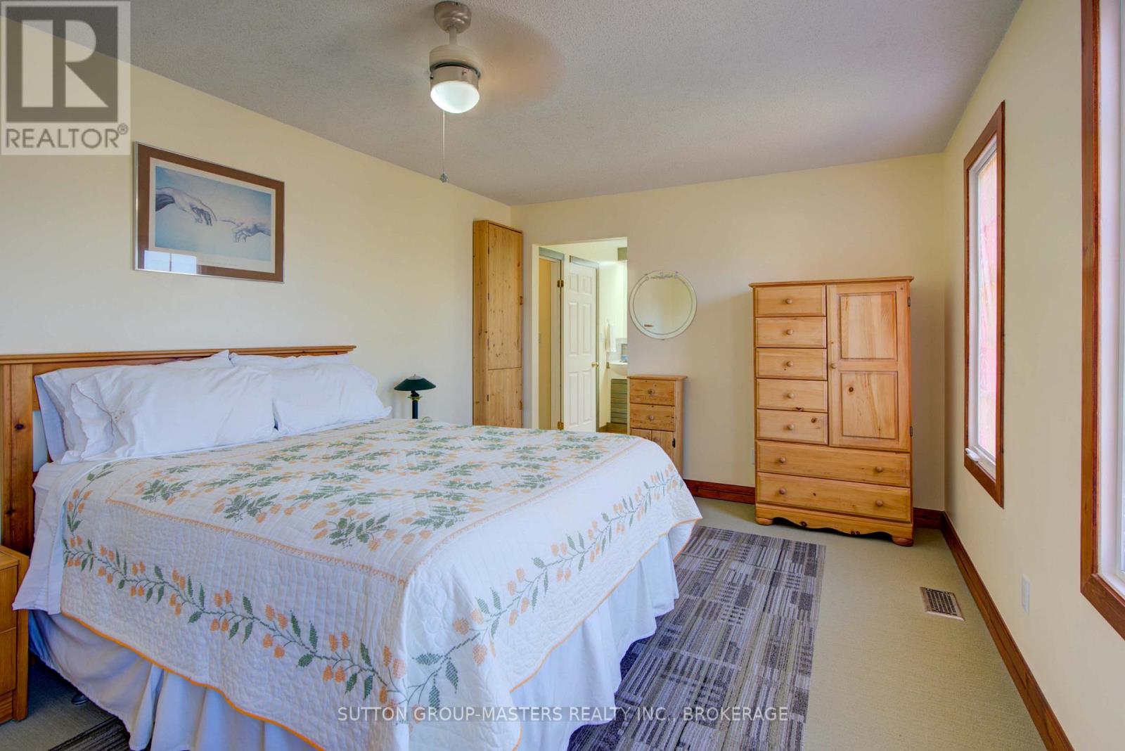 8 Hawley Court, Loyalist (Bath), Ontario  K0H 1G0 - Photo 28 - X12503280