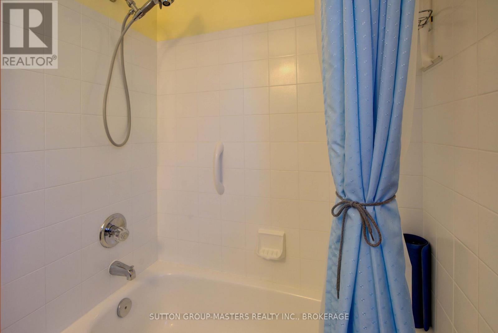 8 Hawley Court, Loyalist (Bath), Ontario  K0H 1G0 - Photo 32 - X12503280