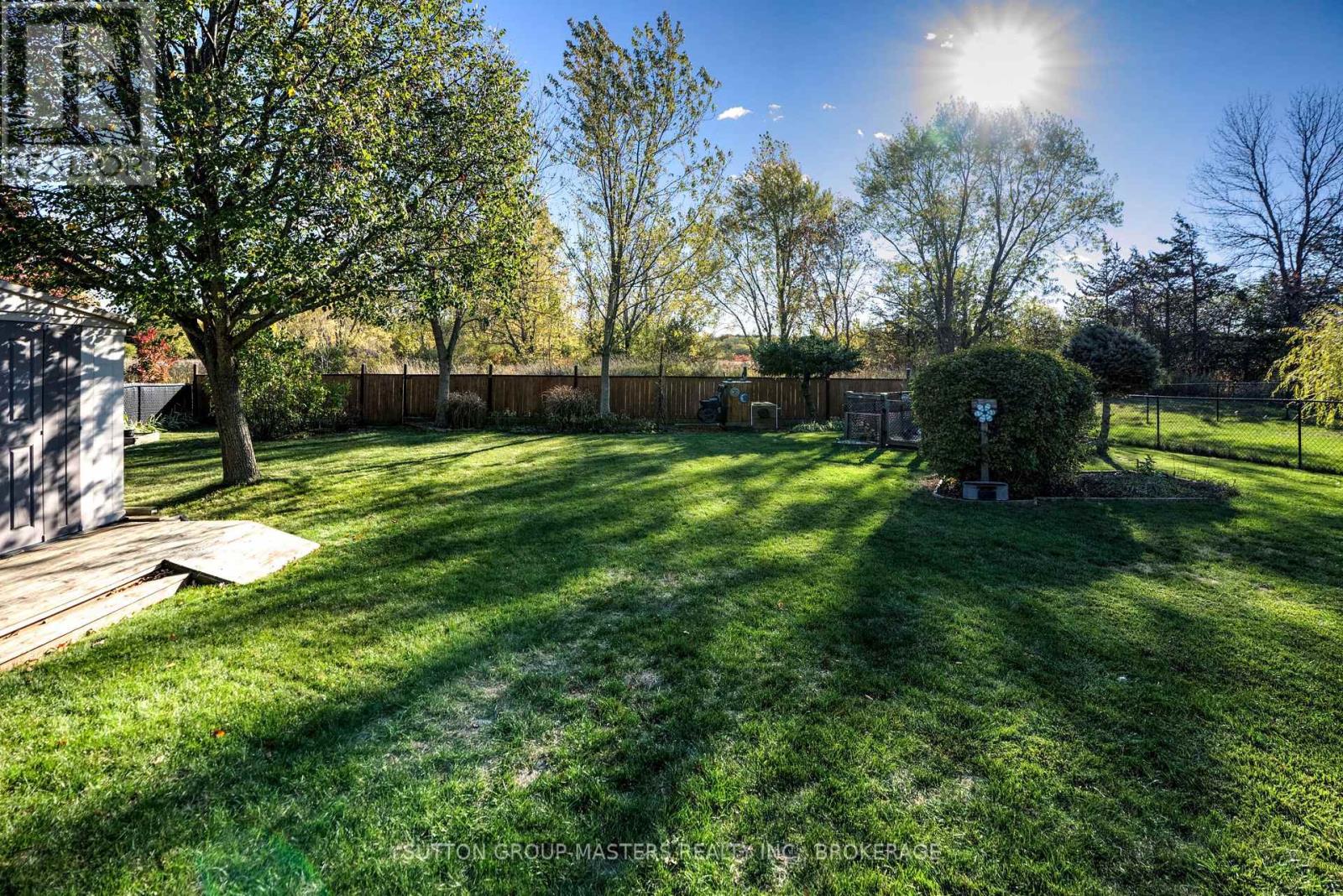 8 Hawley Court, Loyalist (Bath), Ontario  K0H 1G0 - Photo 5 - X12503280