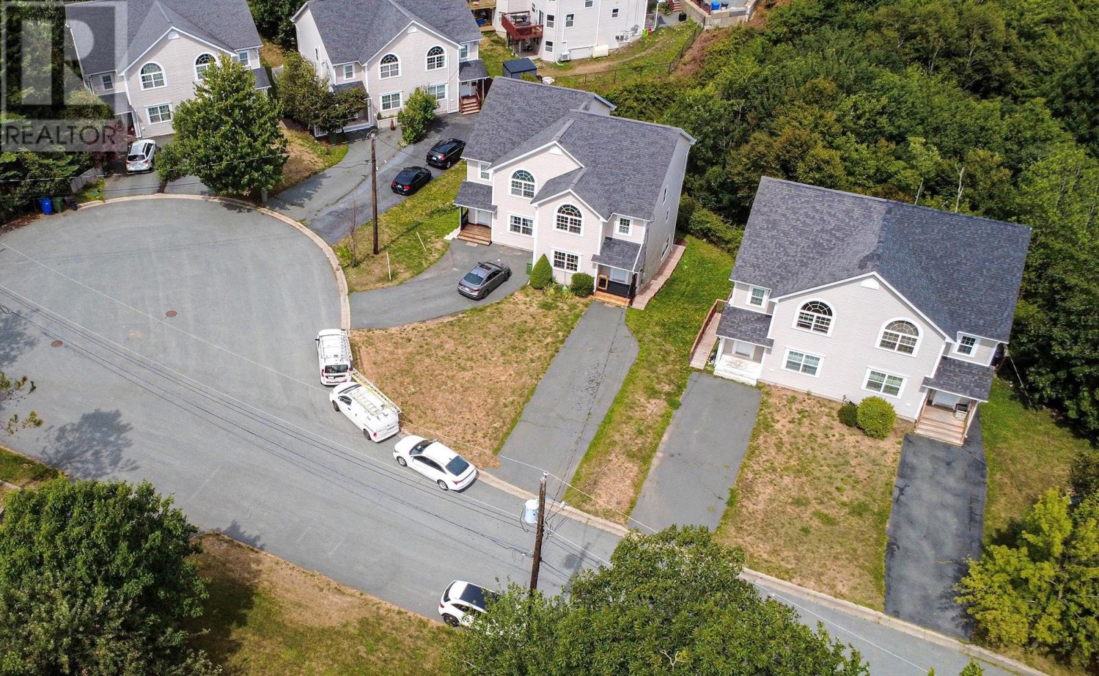 Property at 7 Hubleys Drive image 2