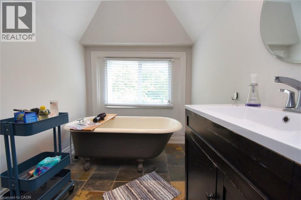 217 Caroline Street S, Hamilton, Ontario  L8P 3L5 - Photo 24 - 40770094