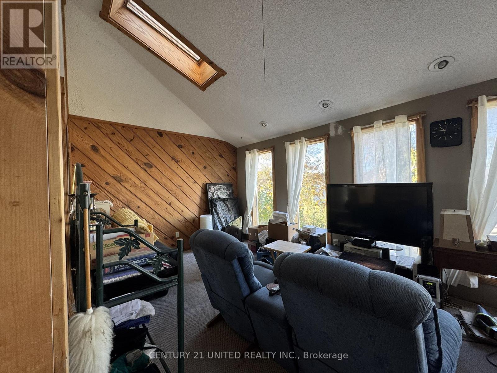 811 Morphet Avenue, Peterborough, Ontario K9J 2X7 - Photo 14 - X12503490