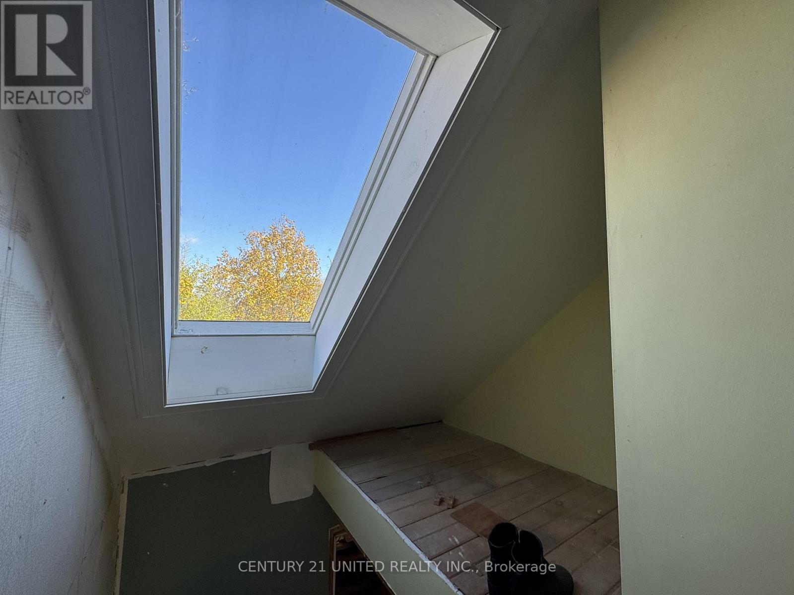 811 Morphet Avenue, Peterborough, Ontario K9J 2X7 - Photo 17 - X12503490